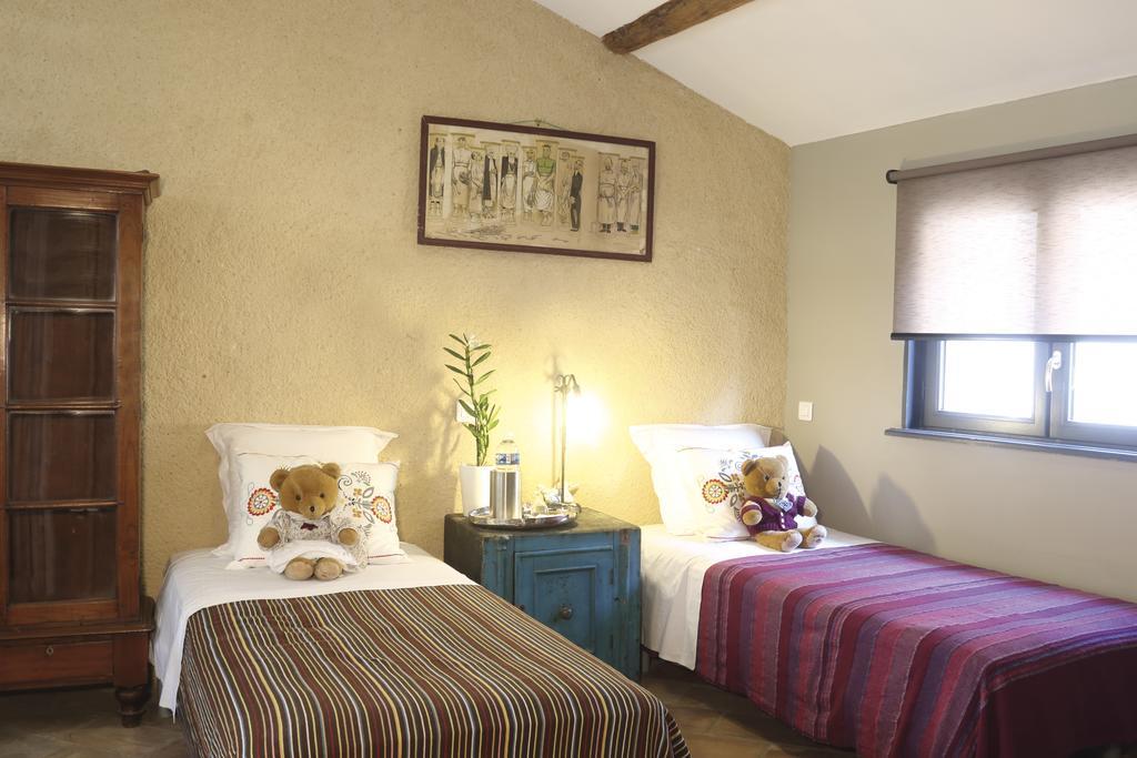 La Casa De Boulbon Bed & Breakfast Phòng bức ảnh